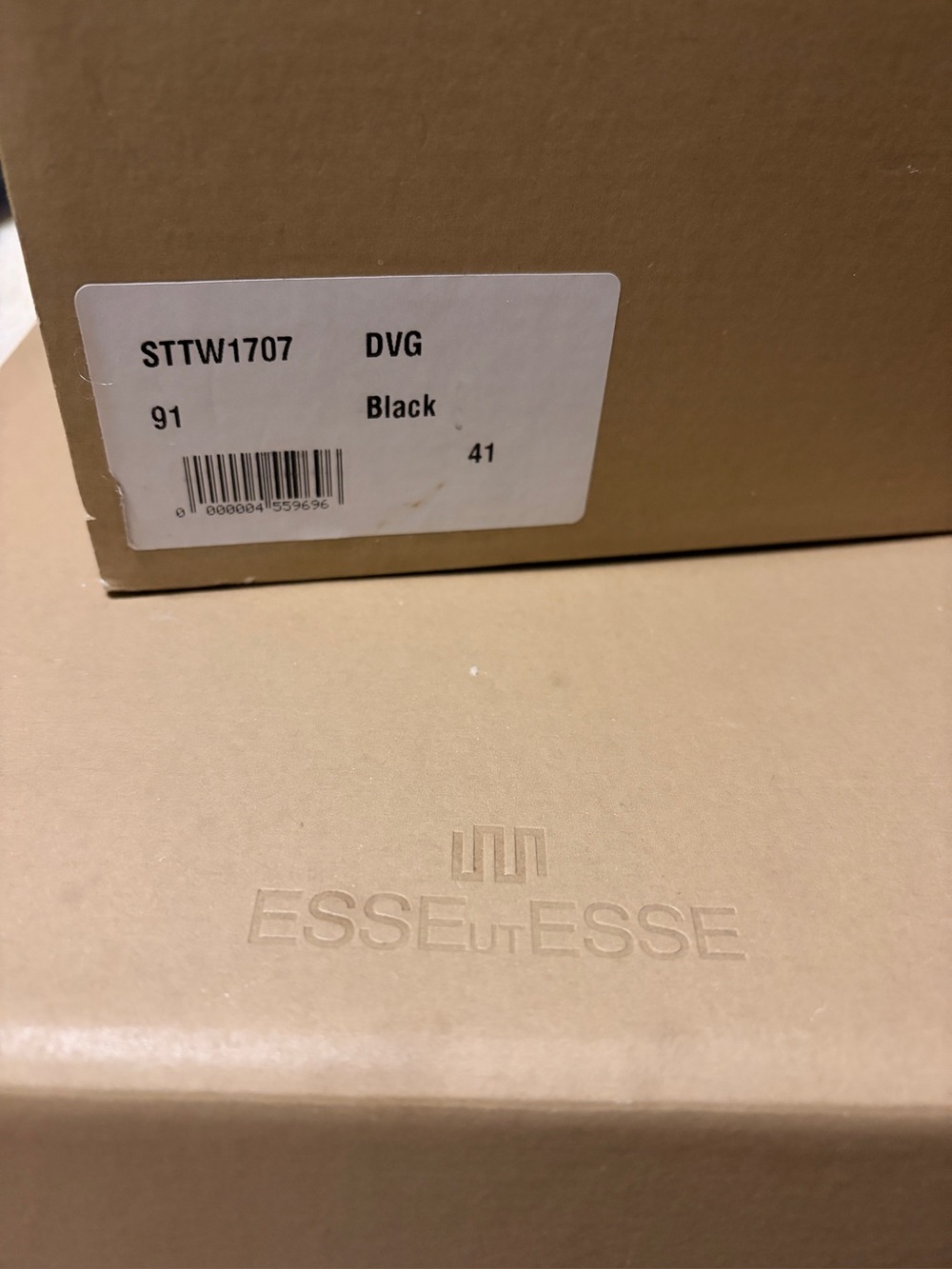 ESSEutESSE new Black Fringe Embossed Snakeskin Leather Lace Sneakers + Box - Picture 3 of 16